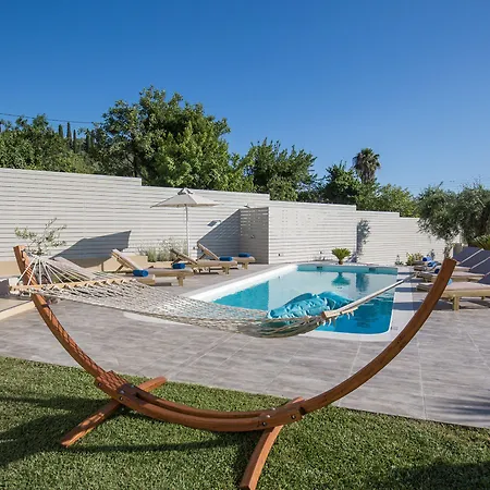 Villa Pelekas فيلة